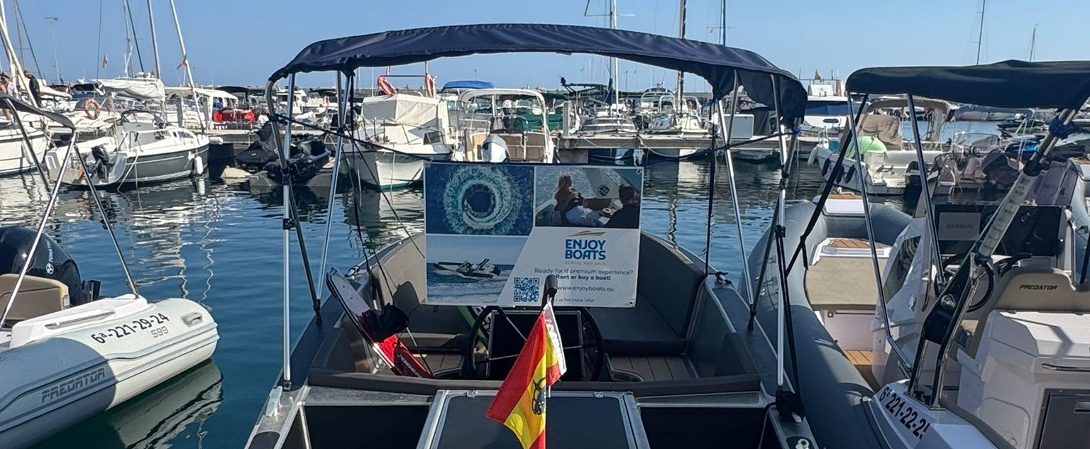 Rent a boat Altea 777